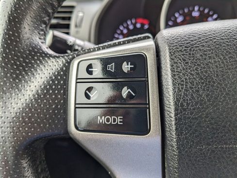 Used 2013 Toyota 4Runner Limited image 22