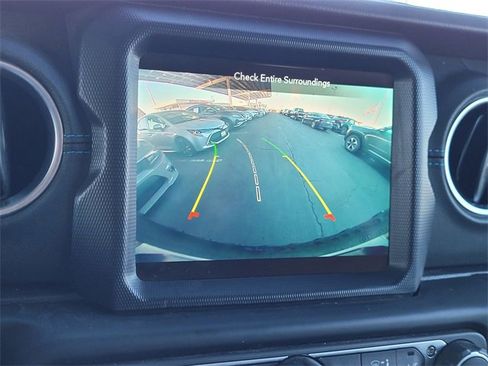 Used 2023 Jeep Wrangler Unlimited Rubicon 4xe image 10