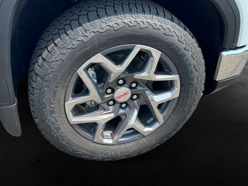 New 2026 GMC Sierra 1500 SLT w/ SLT Premium Plus Package AWD/4WD image 11
