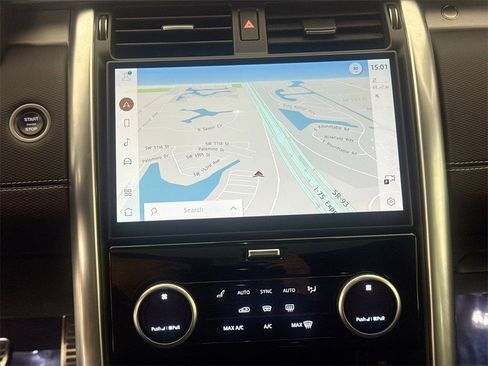 Used 2023 Land Rover Discovery S R-Dynamic image 13