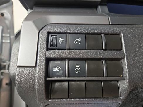 Used 2024 Toyota Tacoma TRD Off-Road image 31