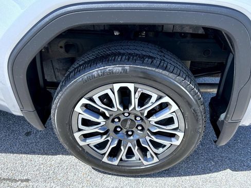 Used 2024 GMC Sierra 1500 Denali Ultimate AWD/4WD image 22