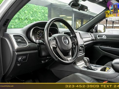 Used 2021 Jeep Grand Cherokee Laredo X AWD/4WD image 11