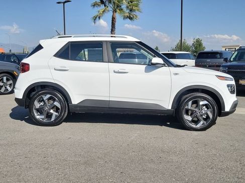 New 2026 Hyundai Venue SEL image 25