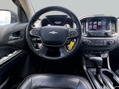 Used 2018 Chevrolet Colorado Z71 w/ Centennial Edition AWD/4WD image 6
