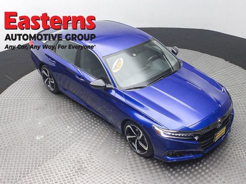 Used 2022 Honda Accord Sport image 3
