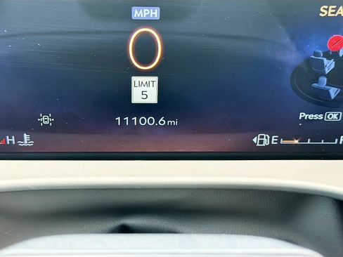 Used 2025 Lincoln Aviator Reserve w/ Illumination Package RWD image 12