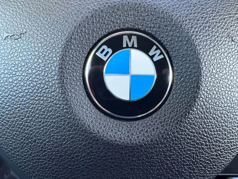 Used 2010 BMW M3 Convertible 2D image 16