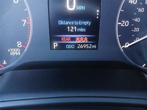 Certified 2024 Toyota Corolla SE image 22