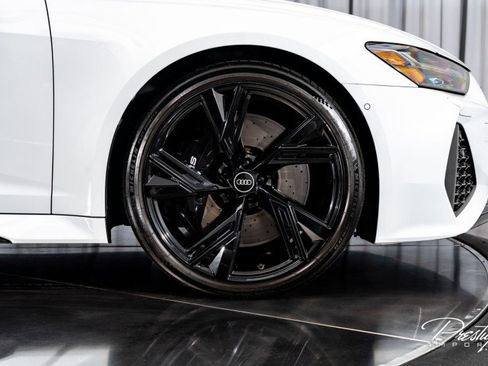 Used 2022 Audi RS 6 w/ Executive Package image 22