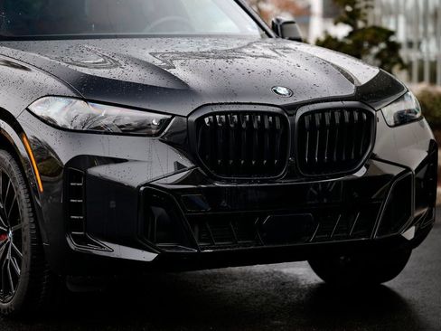 New 2026 BMW X5 sDrive40i w/ M Sport Package image 2