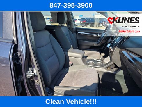 Used 2013 Kia Sorento LX w/ Convenience Pkg image 27