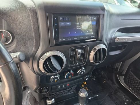 Used 2014 Jeep Wrangler Unlimited Sport w/ Quick Order Package 24S AWD/4WD image 24
