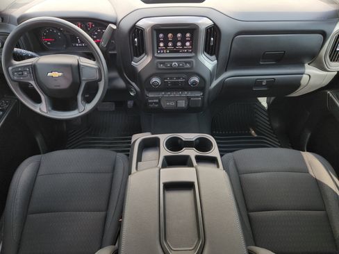 Used 2025 Chevrolet Silverado 2500 Custom w/ Custom Convenience Package AWD/4WD image 30