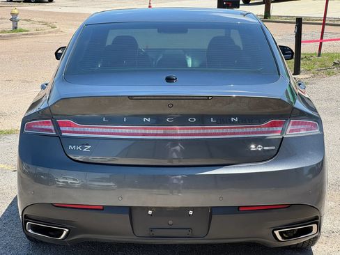 Used 2016 Lincoln MKZ w/ Equipment Group 200A Select FWD image 5