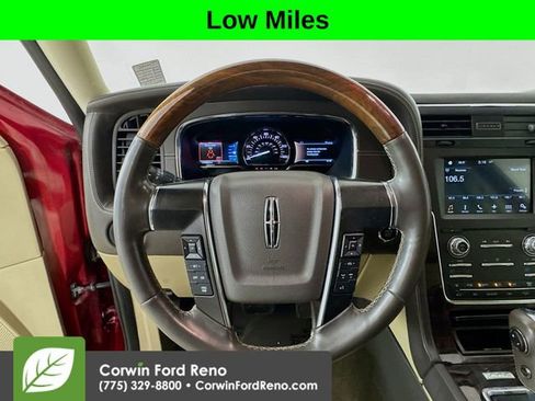 Used 2016 Lincoln Navigator L Reserve image 11
