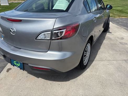 Used 2012 MAZDA MAZDA3 i Sport FWD image 25