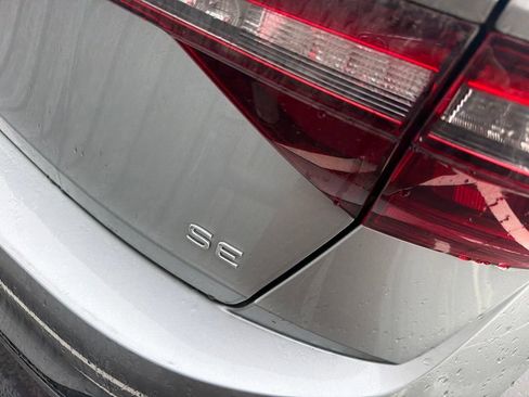 Used 2024 Volkswagen Jetta SE FWD image 6