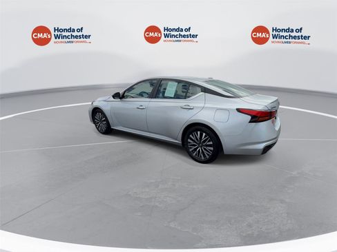 Used 2025 Nissan Altima 2.5 SV FWD image 6