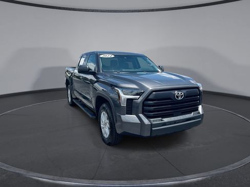 Used 2024 Toyota Tundra SR5 AWD/4WD image 12