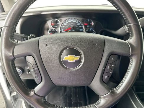 Used 2022 Chevrolet Express 2500 w/ Driver Convenience Package RWD image 12