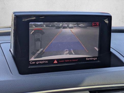 Used 2018 Audi Q3 2.0T Premium w/ Convenience Package image 11