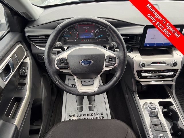 Used 2020 Ford Explorer XLT w/ Comfort Package AWD/4WD image 14