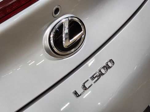 Used 2021 Lexus LC 500 Convertible w/ Touring Package RWD image 26