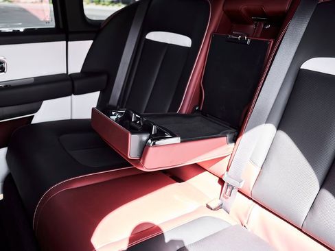Used 2026 Rolls-Royce Cullinan AWD/4WD image 53