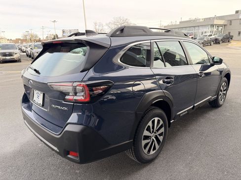 Certified 2023 Subaru Outback image 5