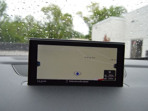 Used 2017 Audi Q7 3.0T Premium Plus w/ Premium Plus Package image 14