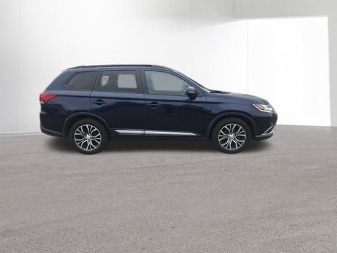 Used 2016 Mitsubishi Outlander SE FWD image 5