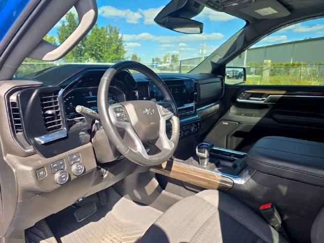 Used 2024 Chevrolet Silverado 1500 RST w/ Convenience Package II AWD/4WD image 12
