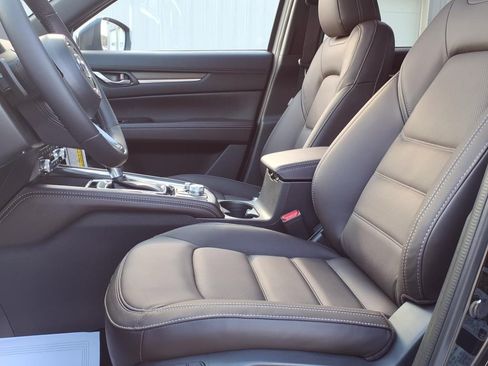 New 2025 MAZDA CX-5 Signature image 13