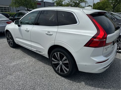 Used 2022 Volvo XC60 B5 Inscription w/ Advanced Package AWD/4WD image 4