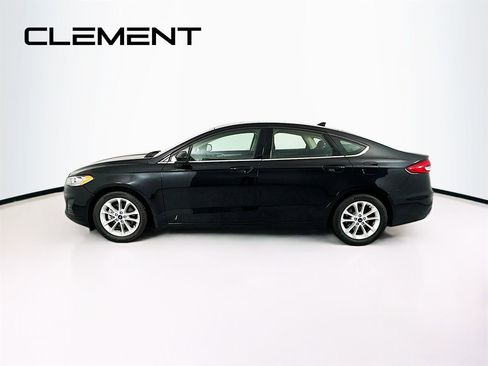 Certified 2020 Ford Fusion SE image 4