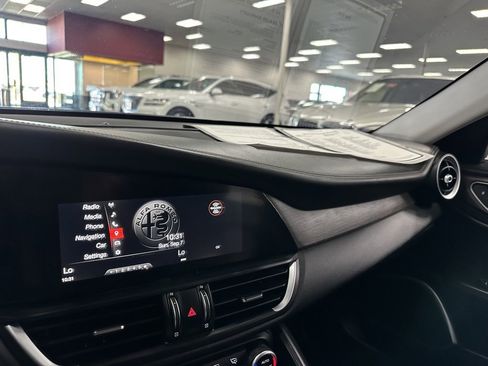 Used 2018 Alfa Romeo Giulia Ti w/ TI Leather Package image 19