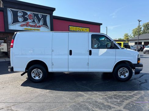 Used 2020 GMC Savana 3500 w/ Driver Convenience Package RWD image 8