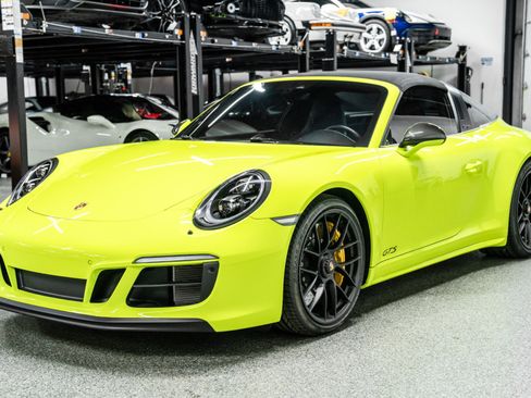 Used 2018 Porsche 911 Targa 4 GTS image 41