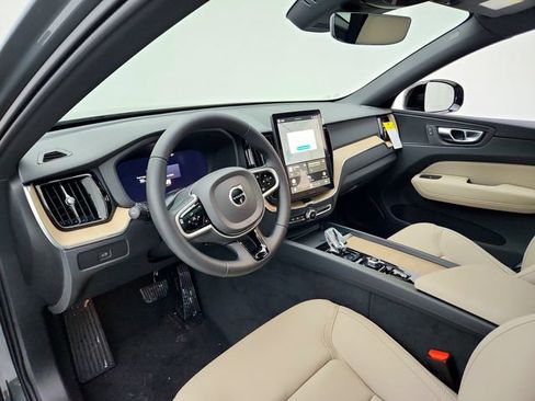New 2026 Volvo XC60 B5 Core w/ Climate Package PRO image 16