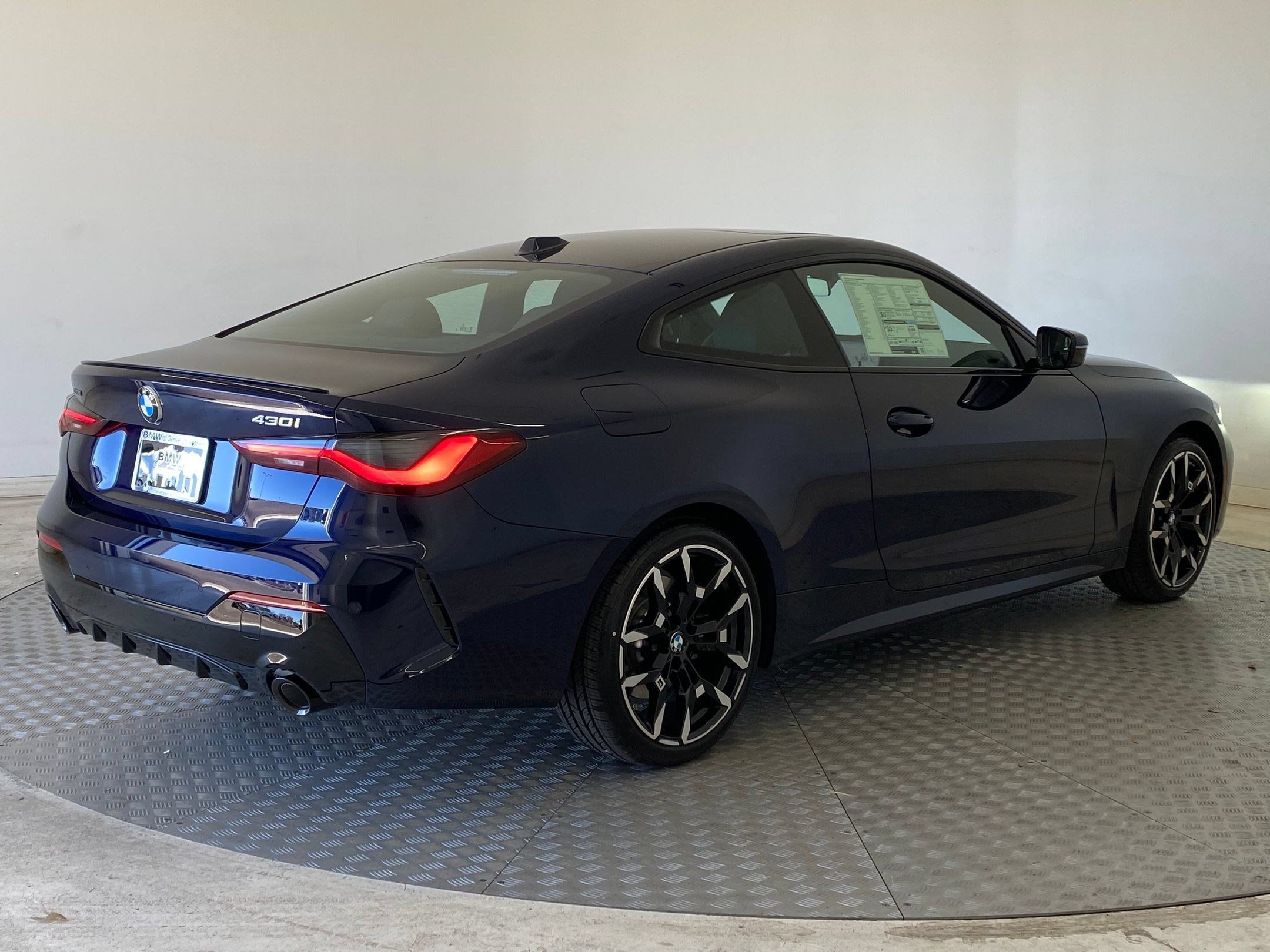 Used 2026 BMW 430i xDrive Coupe w/ M Sport Package AWD/4WD image 9