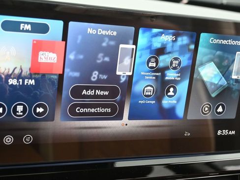 New 2026 Nissan Pathfinder Platinum image 9