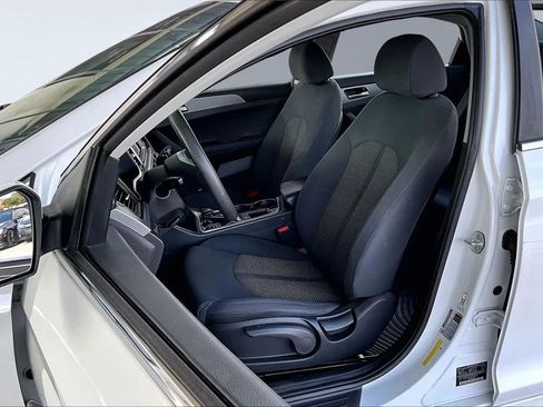 Used 2019 Hyundai Sonata SE image 18
