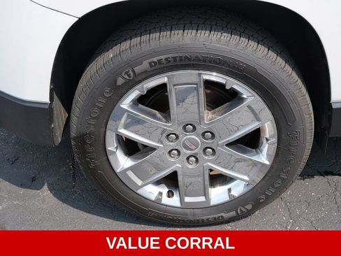 Used 2017 GMC Acadia Limited SLT AWD/4WD image 9