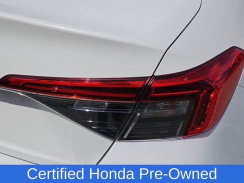 Certified 2024 Honda Civic EX image 33