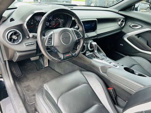 Used 2022 Chevrolet Camaro SS RWD image 15