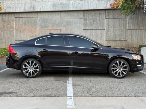 Used 2015 Volvo S60 T5 Premier w/ Convenience Package FWD image 10