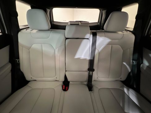 New 2026 Jeep Cherokee Limited AWD/4WD image 25