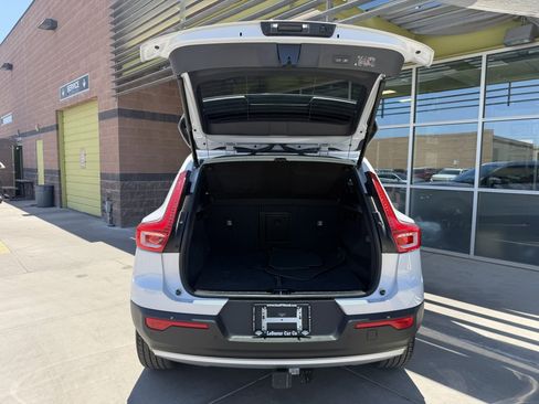 Used 2020 Volvo XC40 T5 Momentum w/ Protection Package Premier AWD/4WD image 38