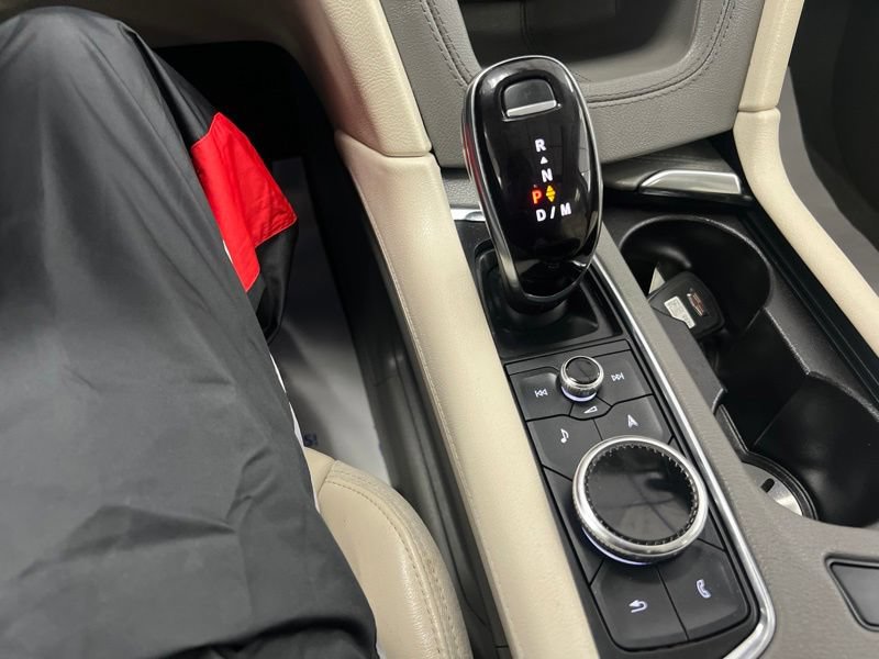 Used 2022 Cadillac XT6 Premium Luxury FWD image 28